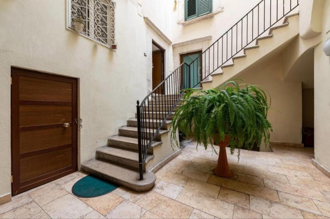 Flip Flop Apartment Bari Exterior photo
